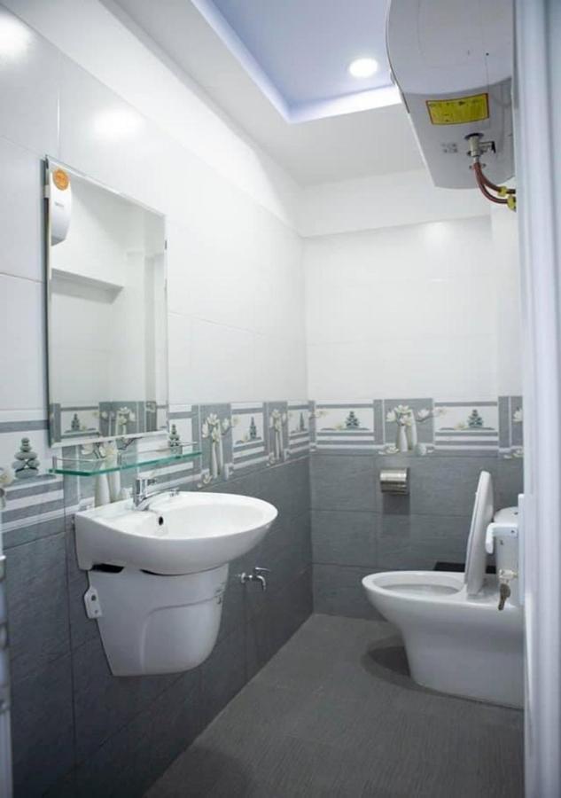 דה לאט Hotel Phuong Trinh מראה חיצוני תמונה